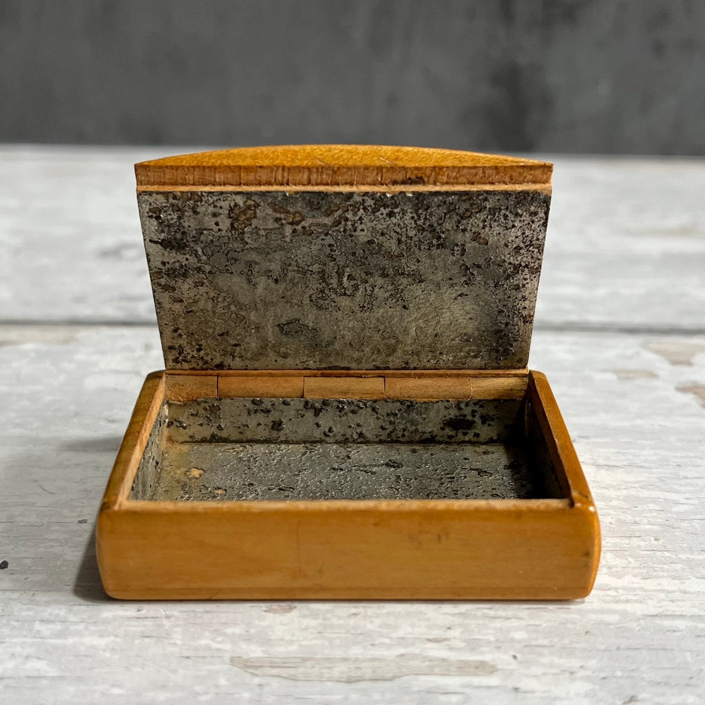 19th Century TINY Mauchline Ware Snuff Box Donkey Shakespeare Macbeth Adolph Frankau C 1850