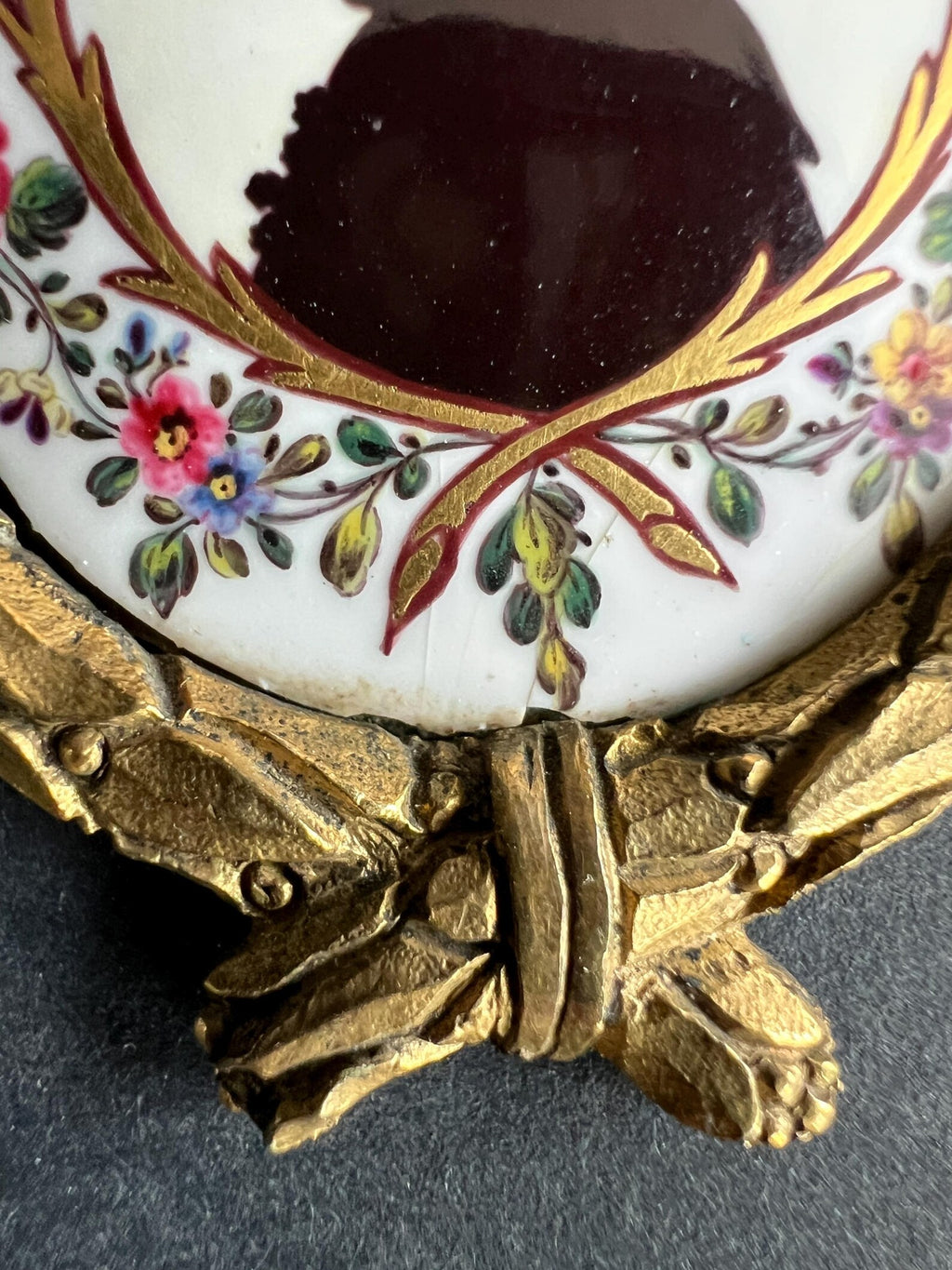 18th Century Enamel Silhouette Portrait, Gilt Ormolu Frame (Dolls House Size)