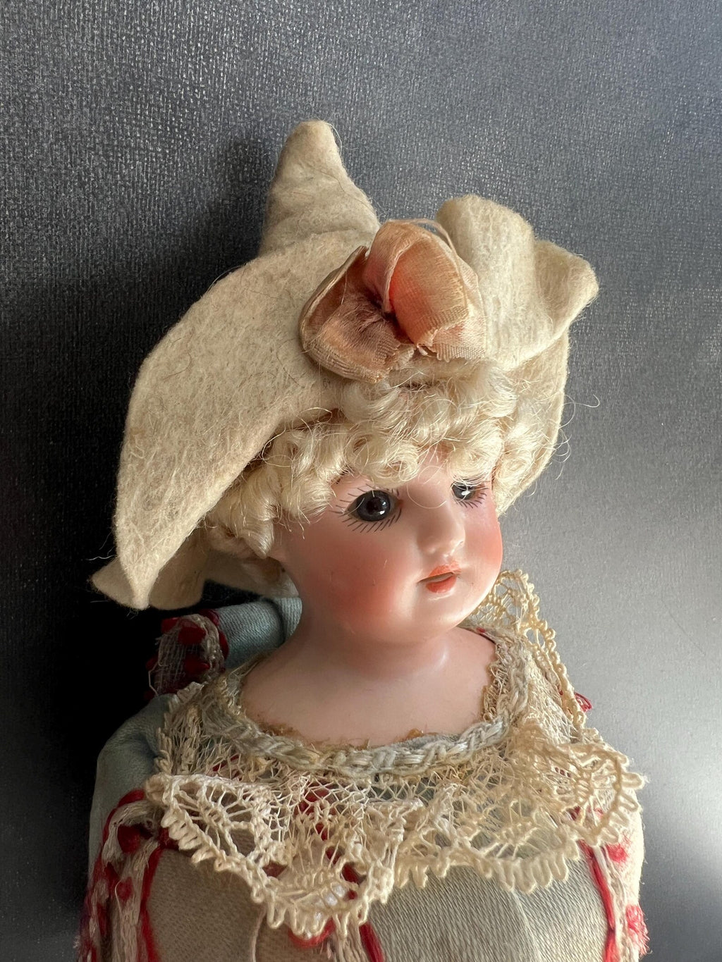 Small Schoenau & Hoffmeister Musical Marotte Doll 4700/14 Circa 1905 Fully Working