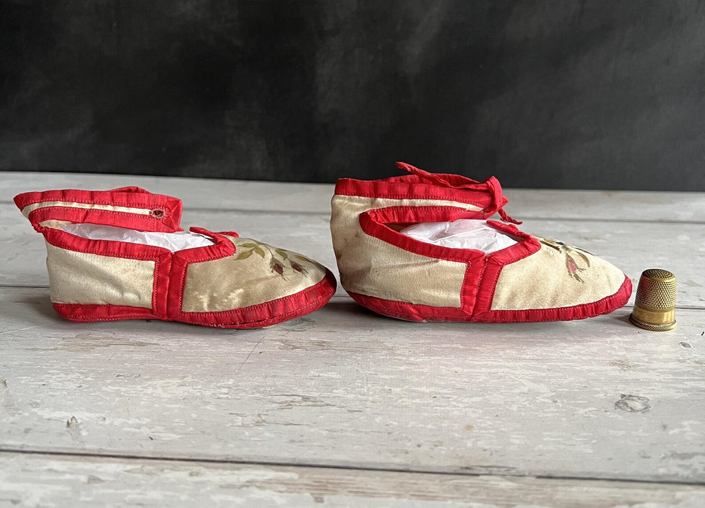 Antique Victorian Silk Baby Shoes Hand Painted Roses C 1880 AF