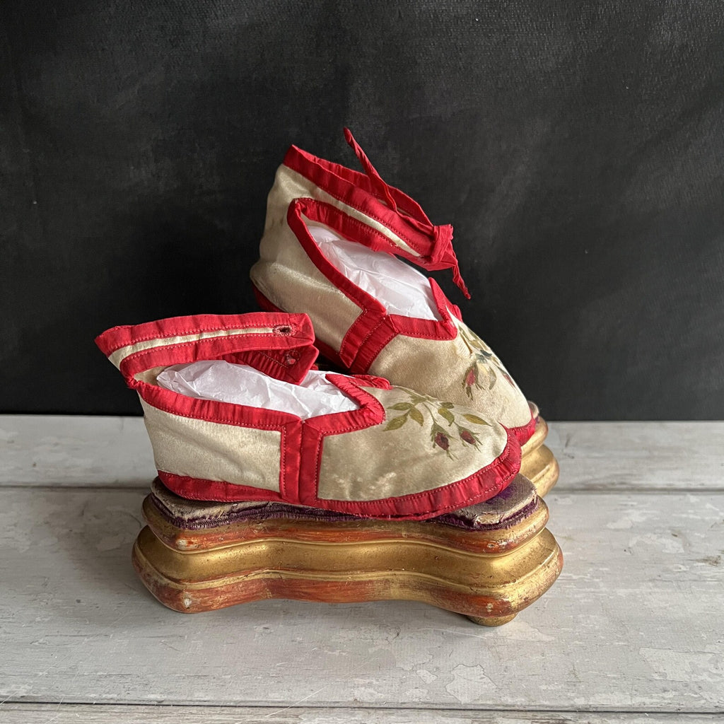 Antique Victorian Silk Baby Shoes Hand Painted Roses C 1880 AF