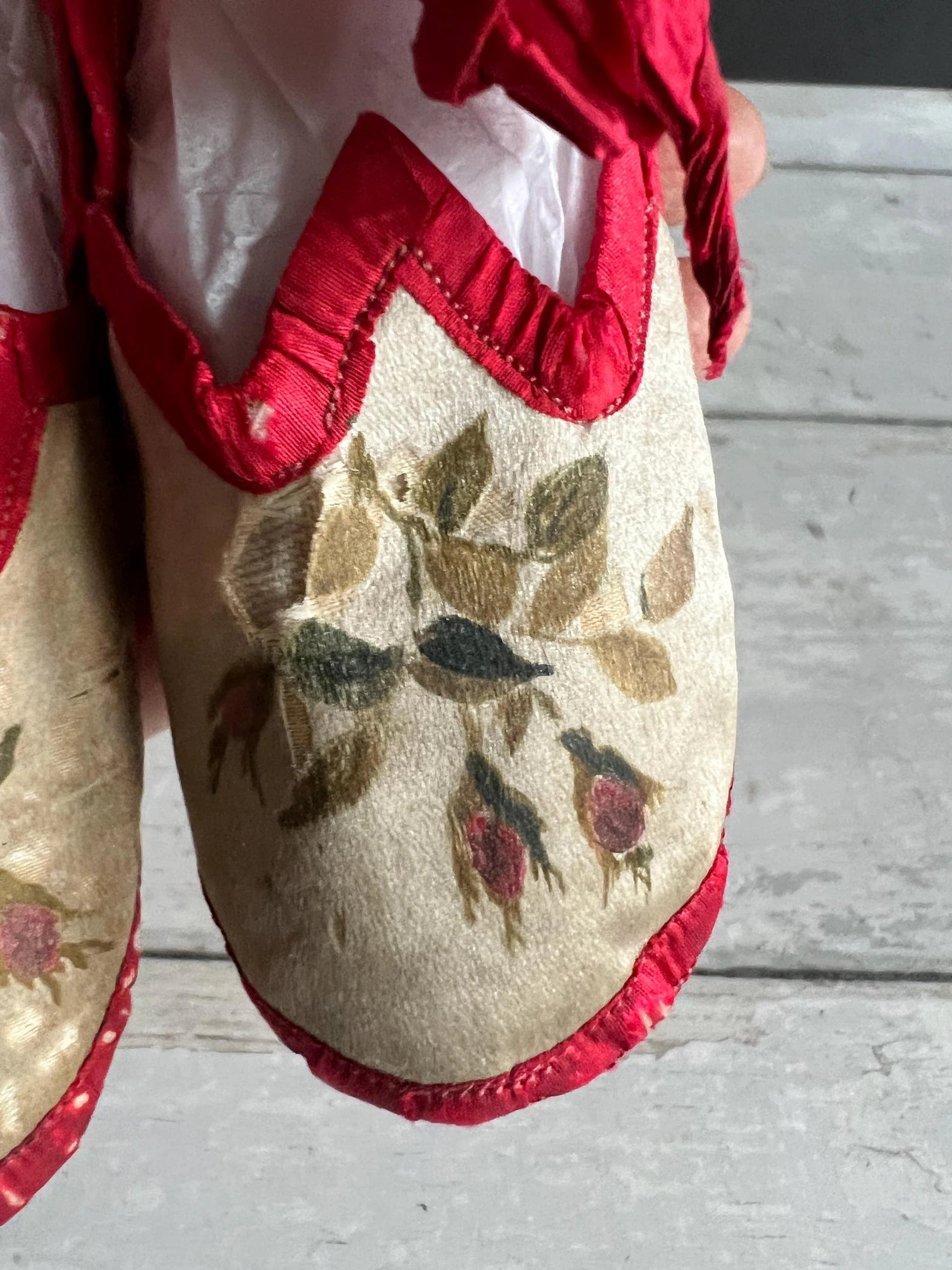 Antique Victorian Silk Baby Shoes Hand Painted Roses C 1880 AF