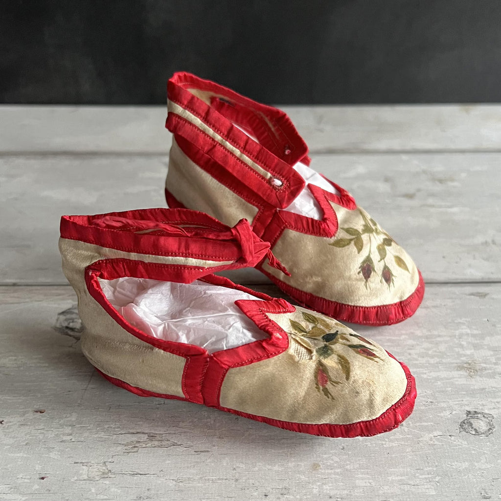 Antique Victorian Silk Baby Shoes Hand Painted Roses C 1880 AF