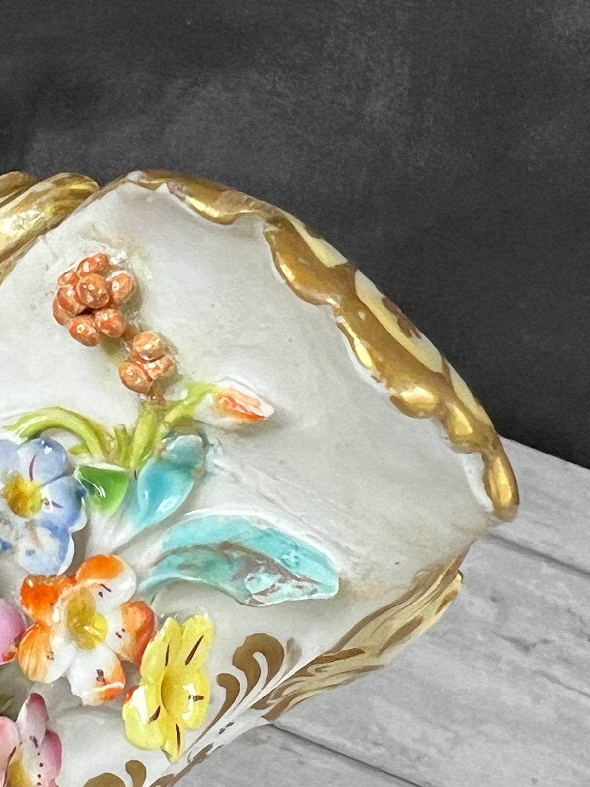 Antique Pair Coalbrookdale Coalport Porcelain Applied Decoration Floral Cornucopia Vases English C 1830 AF