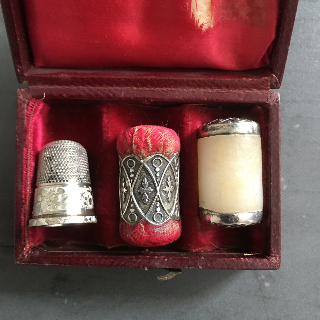 Antique Georgian Sewing Etui Sterling Silver Thimble Pin Cushion Waxer 1830s