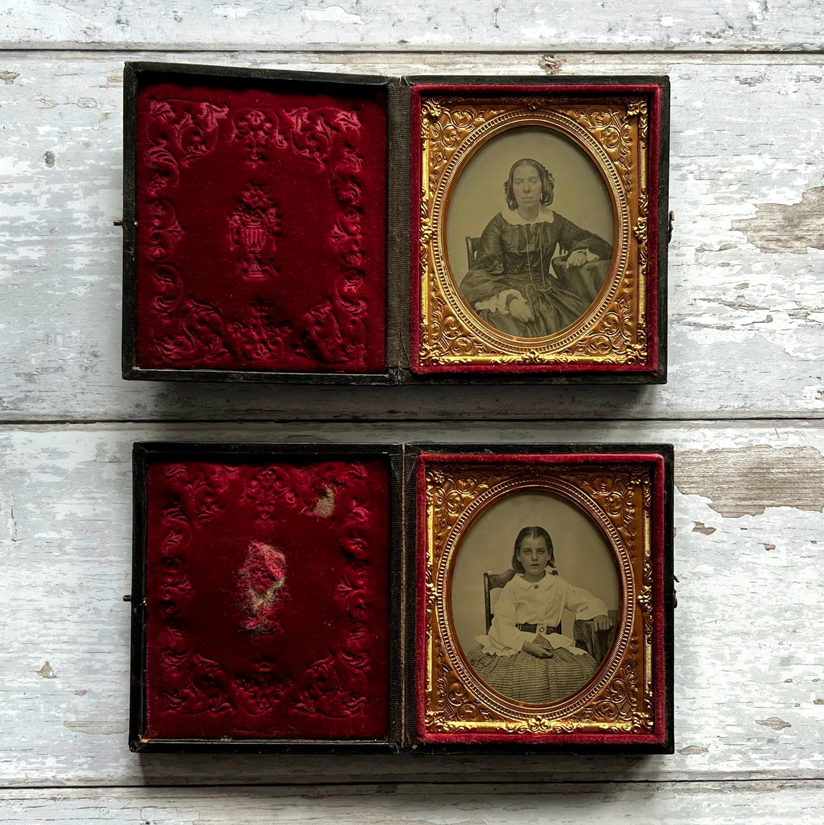 19th Century PAIR Victorian Mother And Daughter Cased Hand Tinted Ambrotype Photograph Sixth Plate
