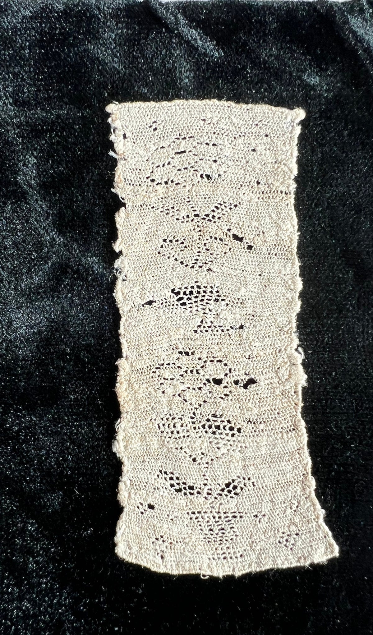 Antique 18th Century Hollie Point Needle Lace Fragment Circa 1700s