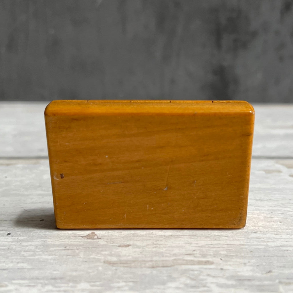 19th Century TINY Mauchline Ware Snuff Box Donkey Shakespeare Macbeth Adolph Frankau C 1850