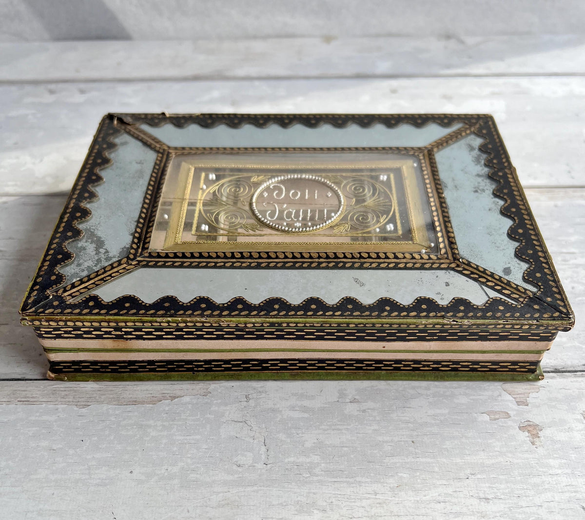 19th Century Bonbon Box Dragee Box Mirrored Beaded Wire Work C 1820