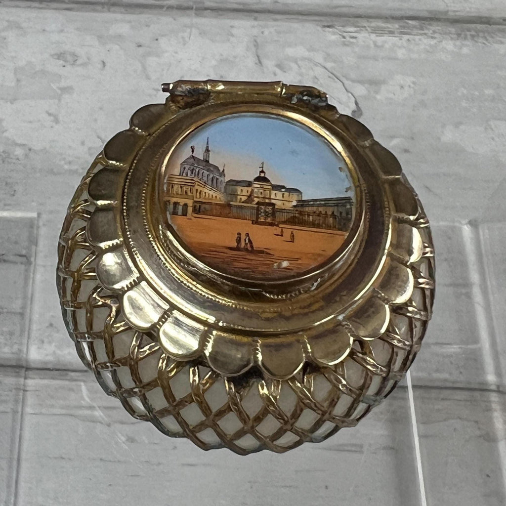 Antique Palais Royal Miniature White Opaline Round Box Palais de Justice Paris C 1840 AF