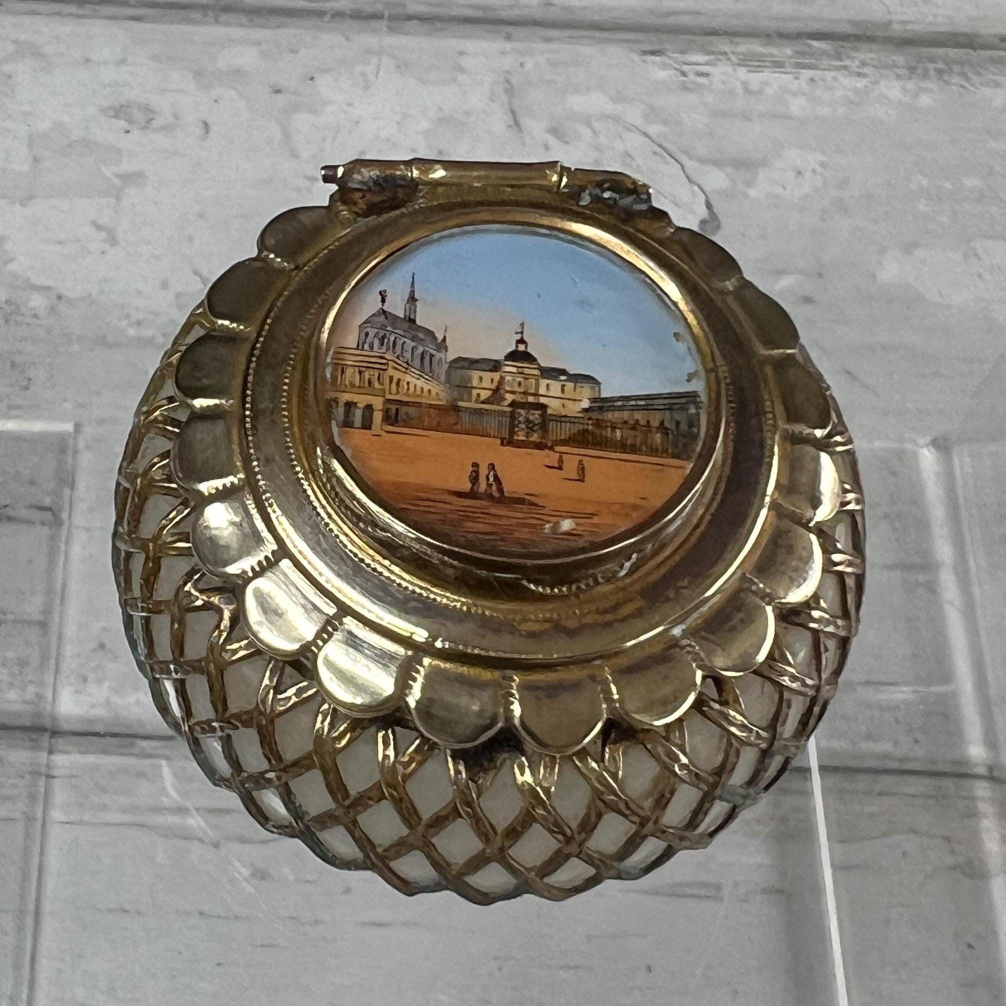 Antique Palais Royal Miniature White Opaline Round Box Palais de Justice Paris C 1840 AF
