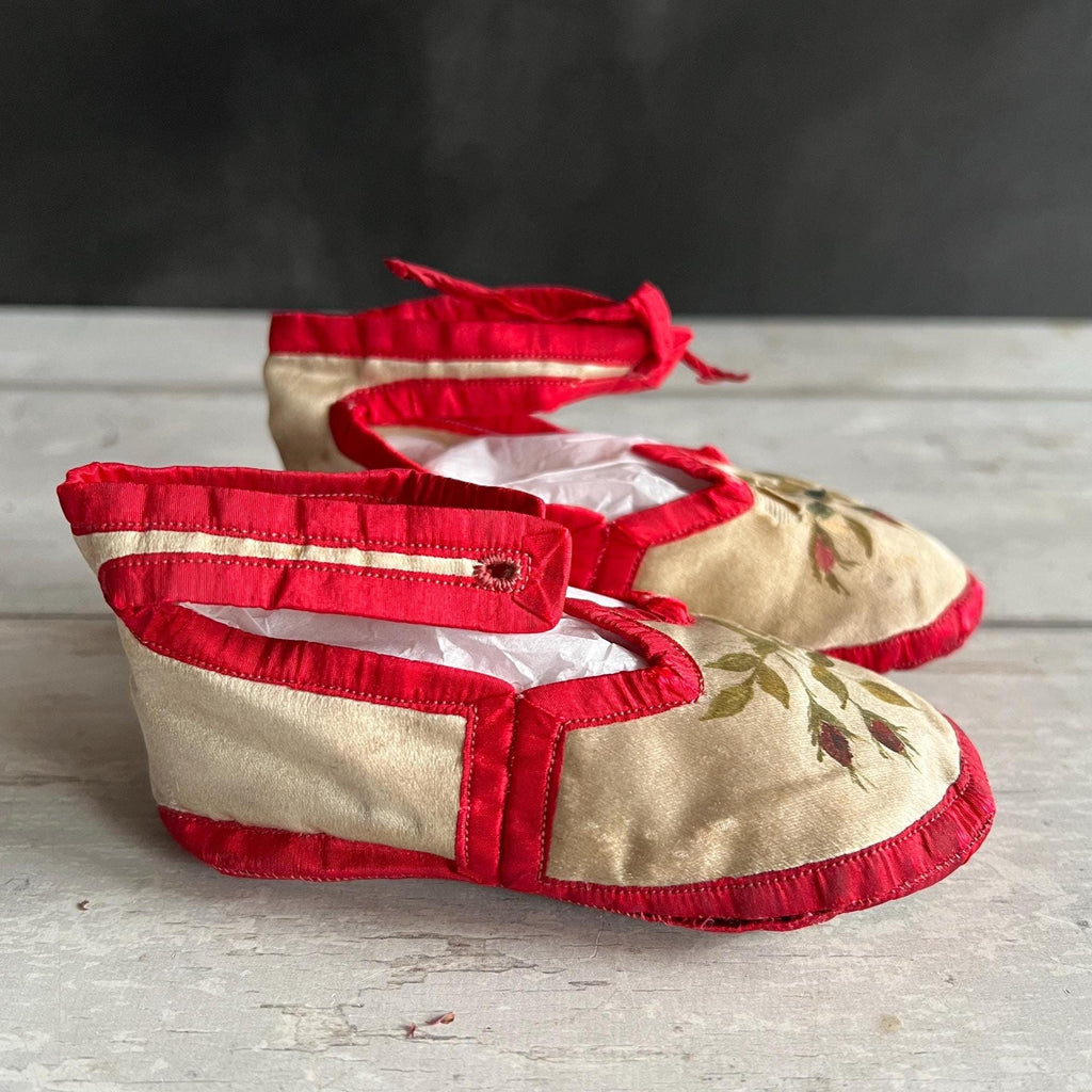 Antique Victorian Silk Baby Shoes Hand Painted Roses C 1880 AF