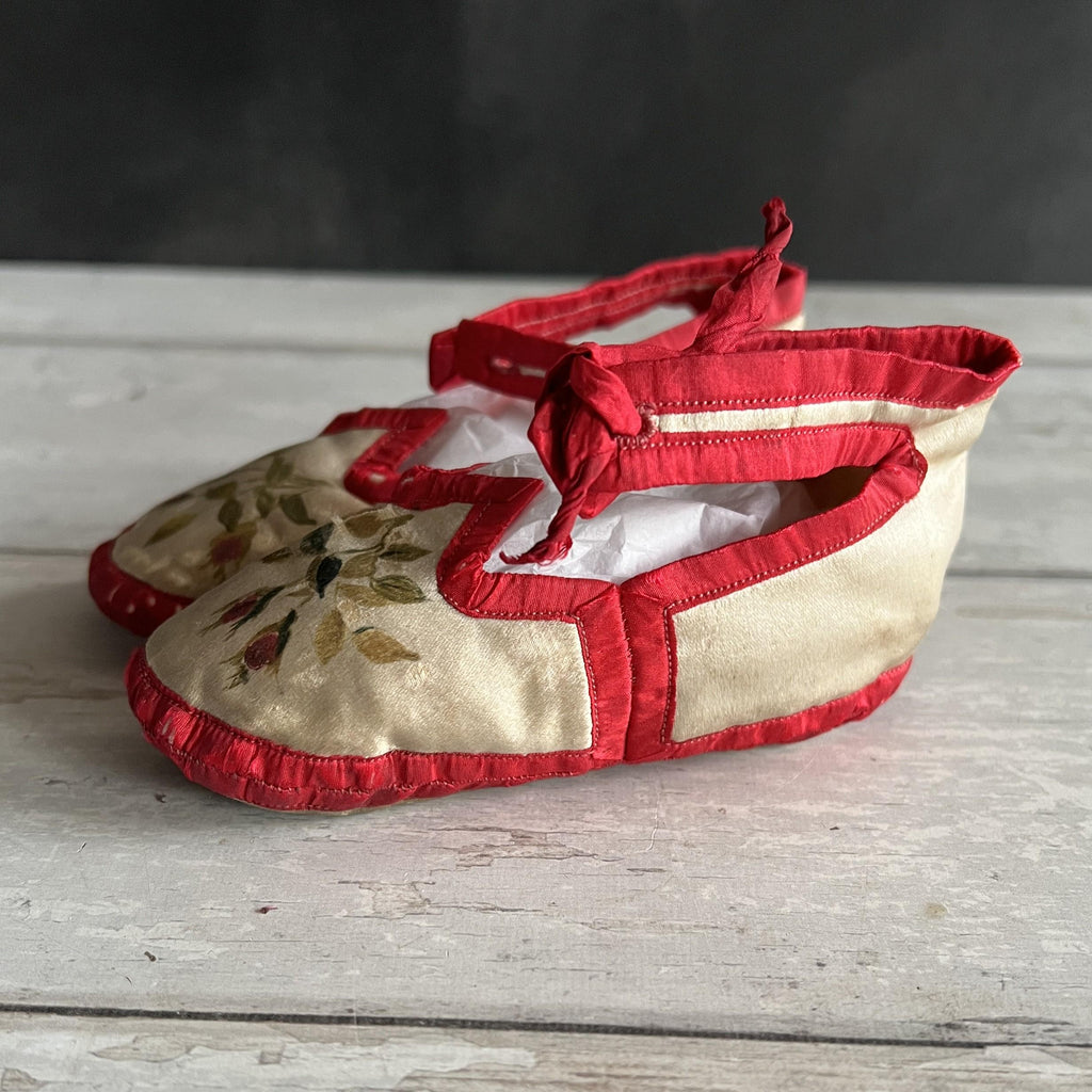 Antique Victorian Silk Baby Shoes Hand Painted Roses C 1880 AF